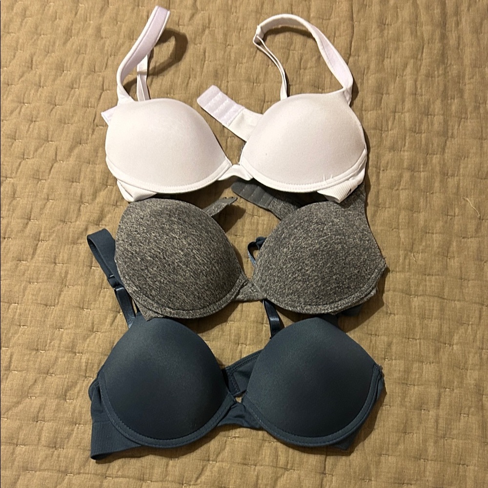 NWOT Pack of 3 Nautica Women’s Everyday T-Shirt Bras Size 34B